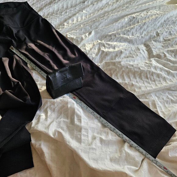 Lululemon Wunder Under High-Rise Luxtreme Cropped Leggings 23" - Black - Sz 6 - Picture 7 of 9